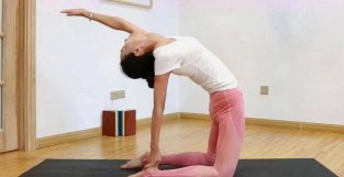 10个瑜伽动作，让你的身体焕发活力