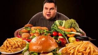 医生提醒：饮食需有度，做好两个“少”有利健康