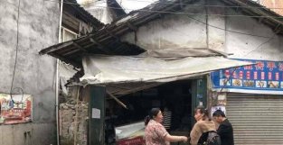 四川雅安地震已致4死14伤，当地县医院：还有受伤人员送来