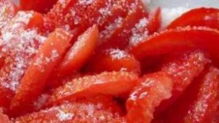 凉拌西红柿，不只会放糖，多加点这个“它”，好吃又爽口