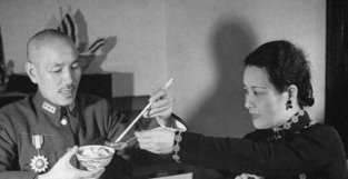 宋美龄吃饭时有个习惯，客人们都表示受不了，蒋介石也拿她没办法