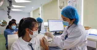 继连云港南京无锡之后，江苏扬州开展适龄女生HPV疫苗免费接种