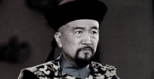 “罗锅宰相”刘墉，在乾隆皇帝执政时，为什么远不如和珅受宠