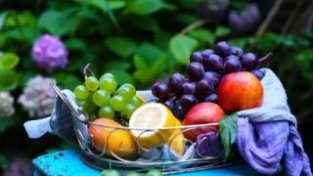 水果当饭吃，饱腹又减肥？