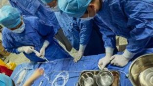 武汉大学人民医院心血管医院开展华中首例新型左心耳封堵器植入术