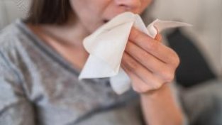盲目的咳嗽并不是好事请，了解其咳嗽的原因尤为重要，你知道吗