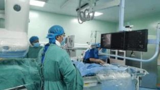 解除“心病”困扰，重庆市第十三人民医院再次完成永久新心脏起搏器植入术