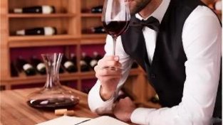 赤霞珠葡萄酒如何通过香气分辨是否优秀？赤霞珠葡萄酒香气特点