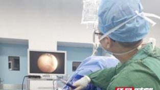 娄底市第一人民医院运动医学技术新进展：小小关节镜拯救肩关节