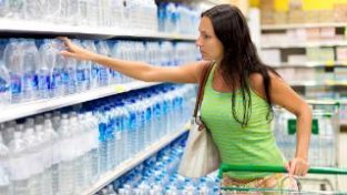 英媒：研究显示，日用塑料产品中的相关化学成分可能是“致肥因子”