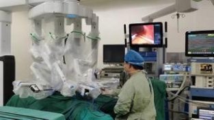 国内首例！这台手术西南医院成功实施机器人辅助完成