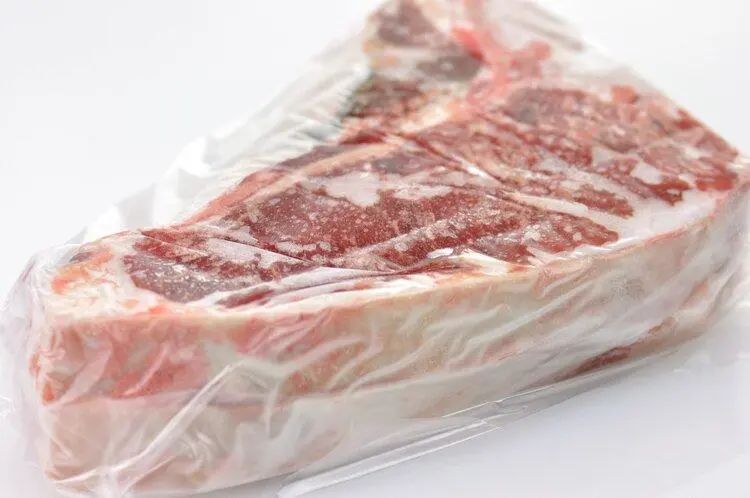 长期吃久冻的肉会致癌？冰箱里的肉冻多久就不能吃了？