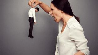 在遇到家庭暴力时，一定要通过离婚的方式来解决吗？