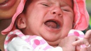 宝宝哭闹不止，又出现这4个症状，可能是得了肠套叠，建议了解下