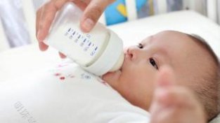 宝宝总是干咳，除了哮喘，也有可能是胃食管反流，建议了解下