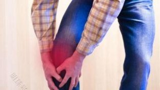 膝关节经常疼痛的原因有哪些？可能与以下几种因素有关