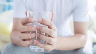 早起后喝水的常见误区有哪些？早了解早预防