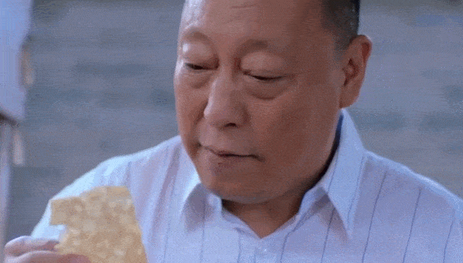 碳水内卷之王，中国煎饼究竟有多豪横？