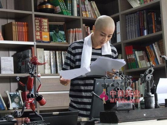 ����ͷ��Ů��